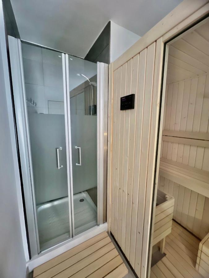 Luxury Sauna By Confortsky Pas De La Casa Bagian luar foto