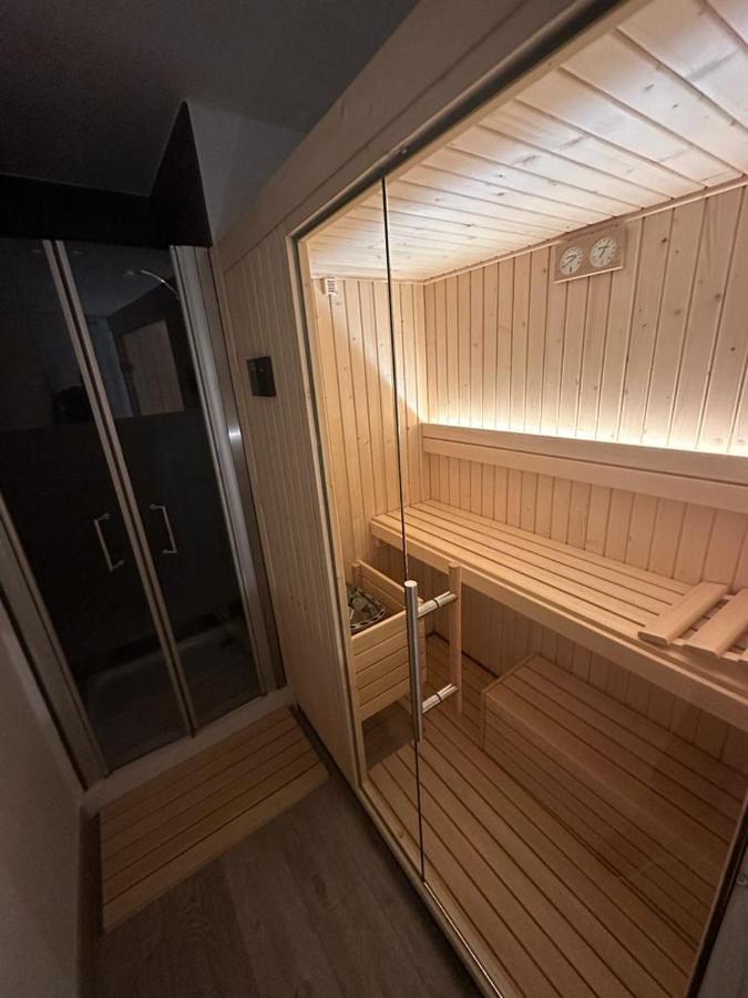 Luxury Sauna By Confortsky Pas De La Casa Bagian luar foto